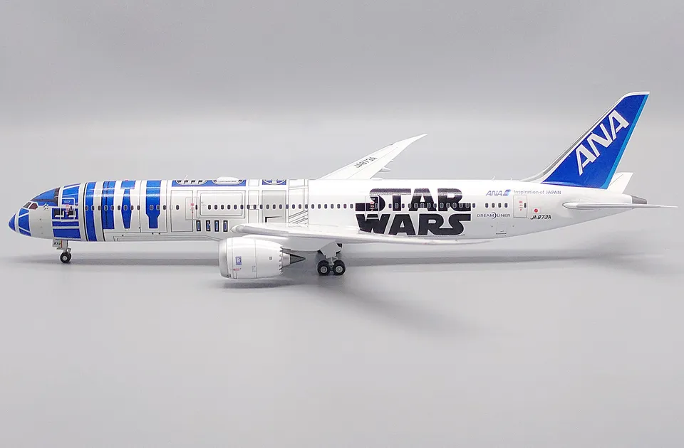 JC Wings 1/200 全日空ANA B787-9 JA873A <星際大戰R2-D2>