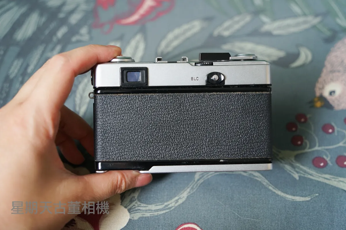 OLYMPUS 35 DC 40mm f1.7 RF 底片相機底片隨身機