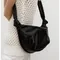 韓國設計師品牌yeomim－cradle bag (crinkle black)／肩背推薦