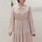 【預購】正韓  蕾絲領優雅綁帶收腰雪紡長洋裝(有口袋)