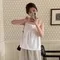 A little b －calling linen blouse (2colors)：立體壓褶無袖上衣