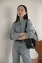 抽鬚後壓線開衩牛仔褲