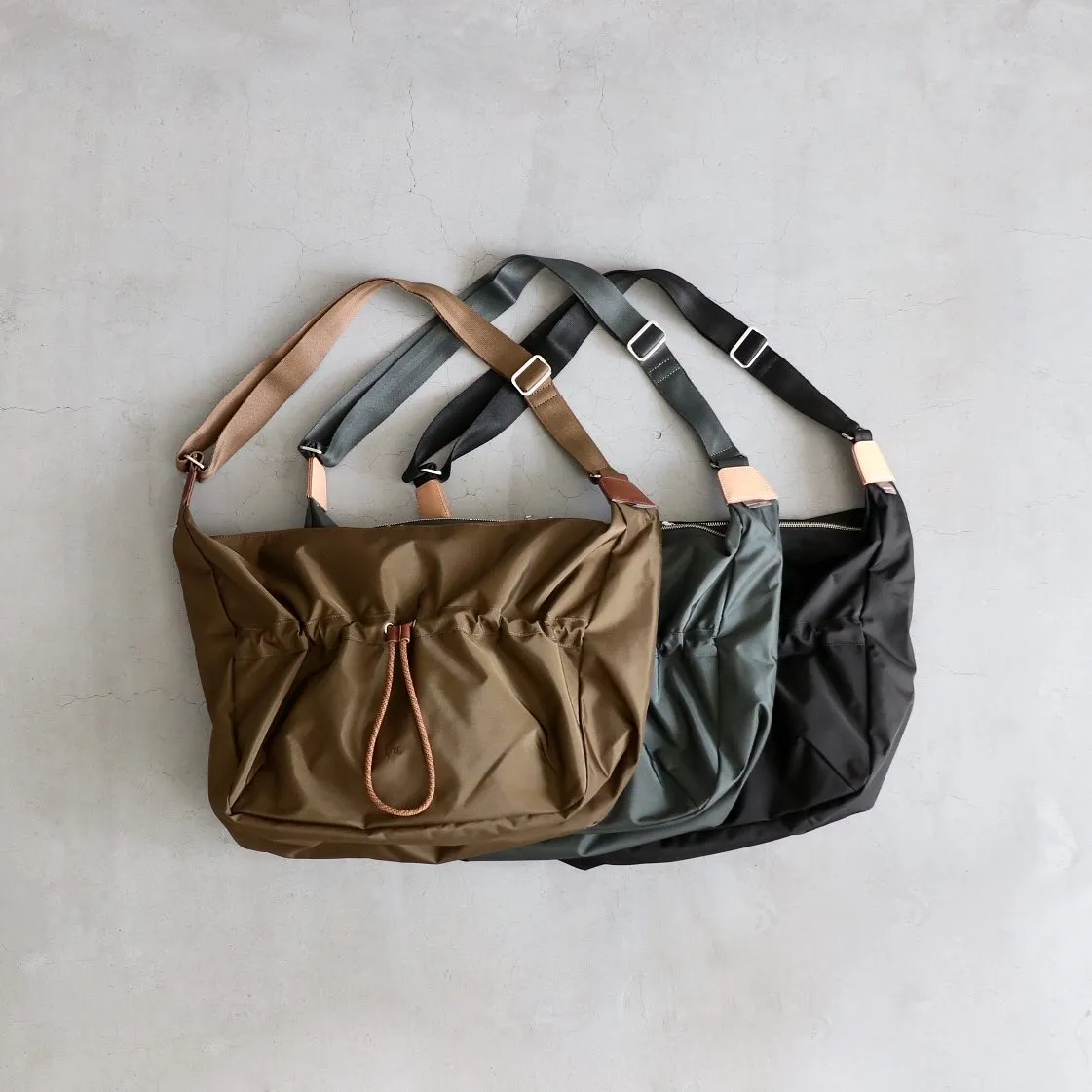 エフシーイー] Bag 420 re/cor 2WAY SHOULDER TOTE F/CE. 420 re/cor