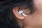 戴久了耳朵完全沒有蘋果一代硬耳的AirPods的不適感，耳機的重量也不太會感到有特別重量在耳朵上。