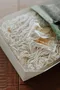 拌麵包裝－用紙托盒取代塑膠殼，嘗試減少塑膠的使用