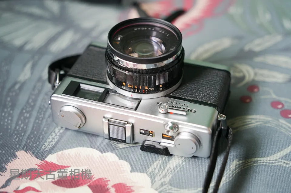 OLYMPUS 35 DC 40mm f1.7 RF 底片相機底片隨身機