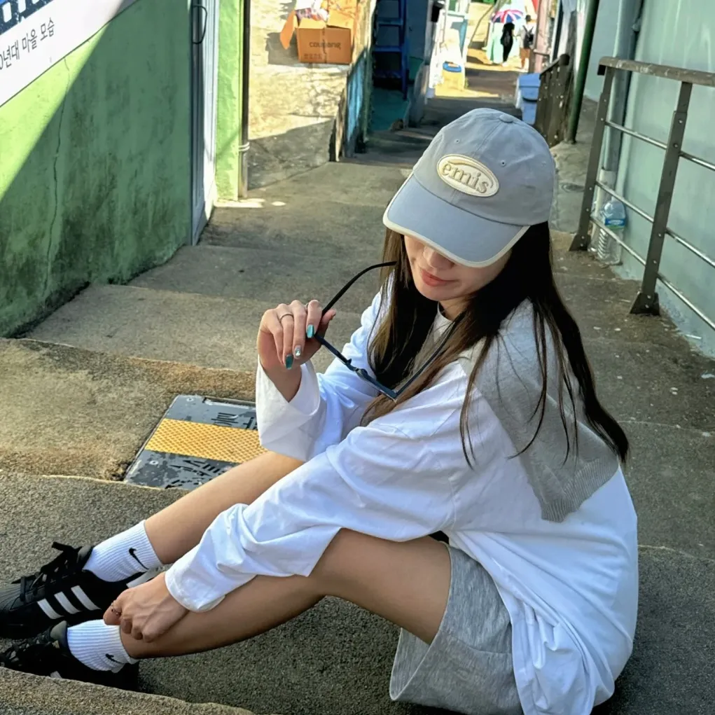 EMIS BEIGE TRIMMING BALL CAP