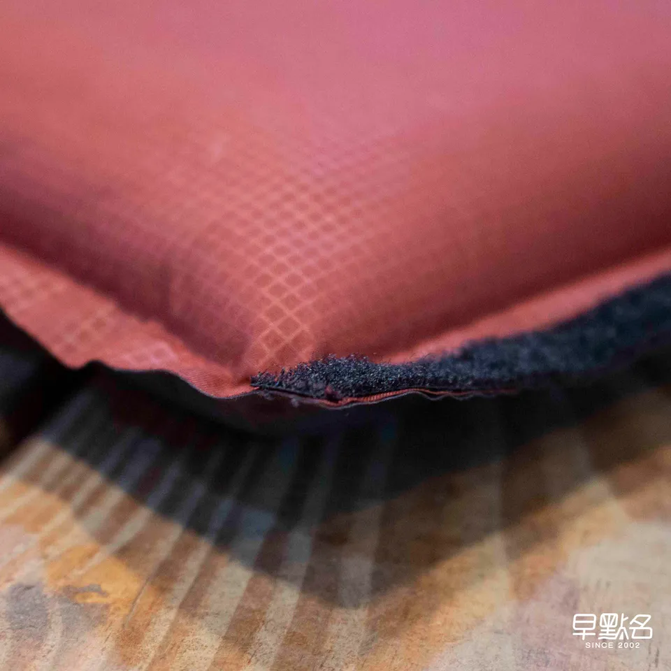 逗點 Comma 輕便型TPU單人自動吸氣墊 全新上市 逗點單人墊 自動充氣