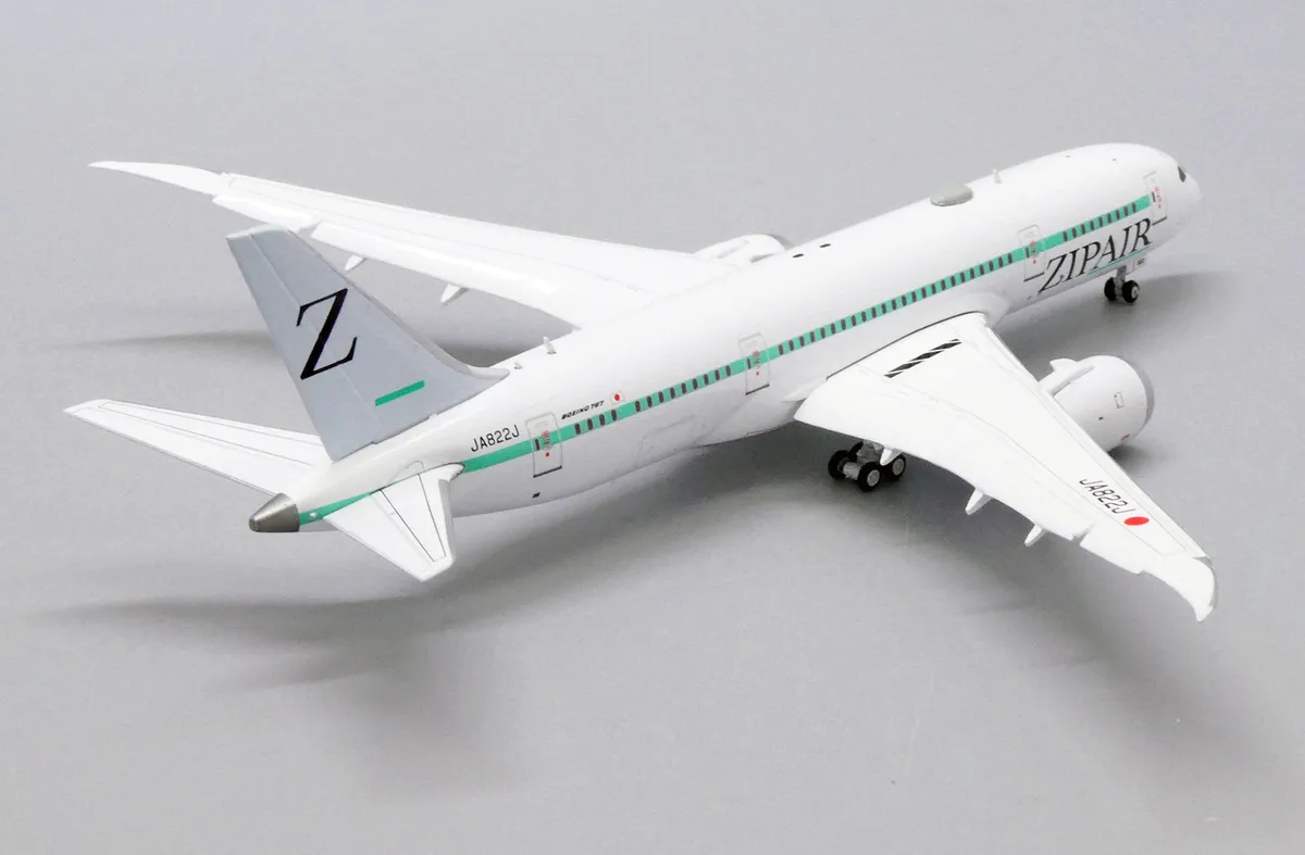 ☆ZIPAIR 1/200 B787-8 JA822J モデルプレーン www.krzysztofbialy.com