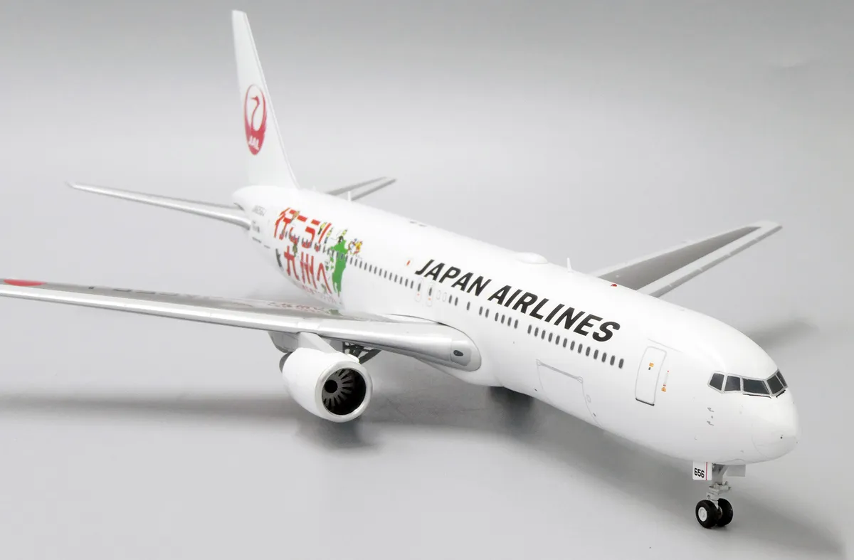 JCウイングス　1/200　JAL　日本航空　B767-300ER　JA656Jスタンドが付属します