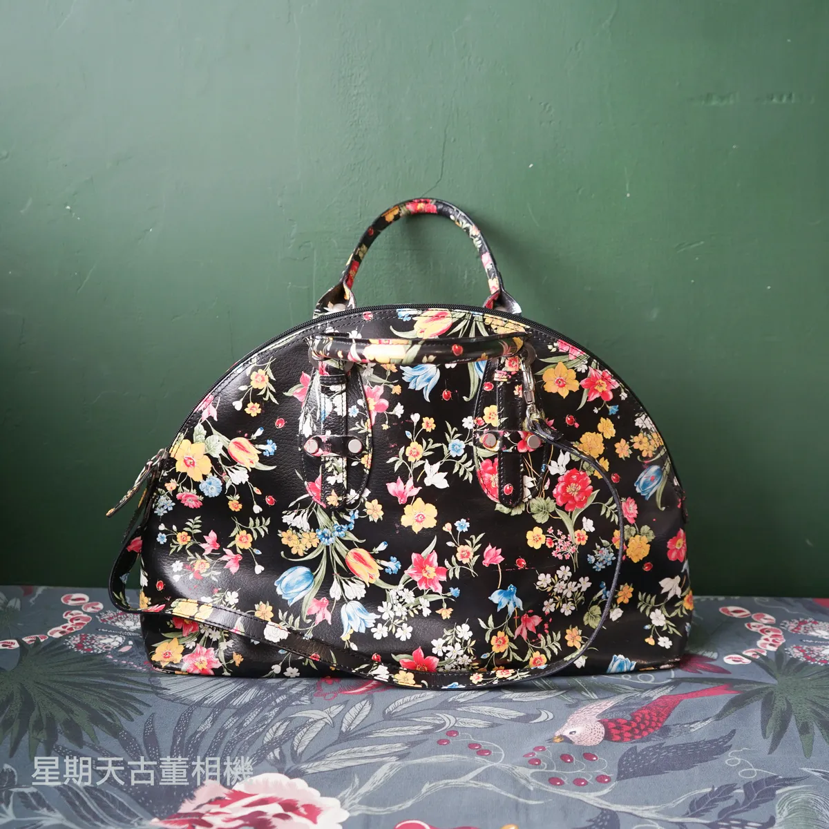 硬殼老印花包包