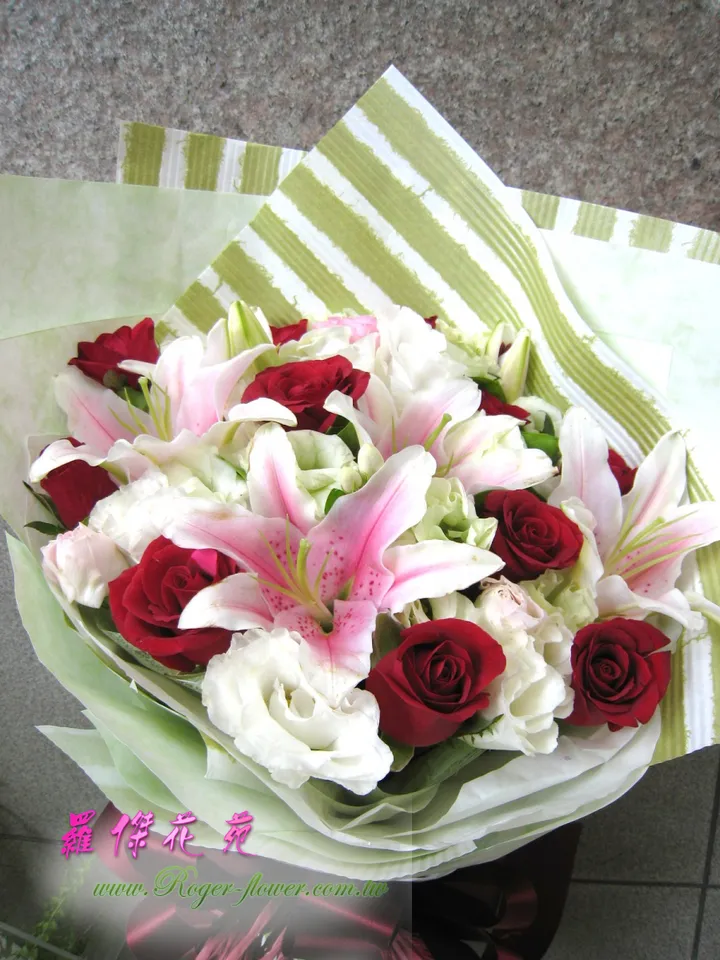 百合玫瑰 網路花店 宅配送花 百合花 五股花店 新莊花店 蘆洲花店 台北市花店 三重花店 玫瑰花 淡水花店 竹圍花店 送花 訂花 關渡花店 八里花店 北投花店 新北市花店 花店 北市花店 情人節 花店