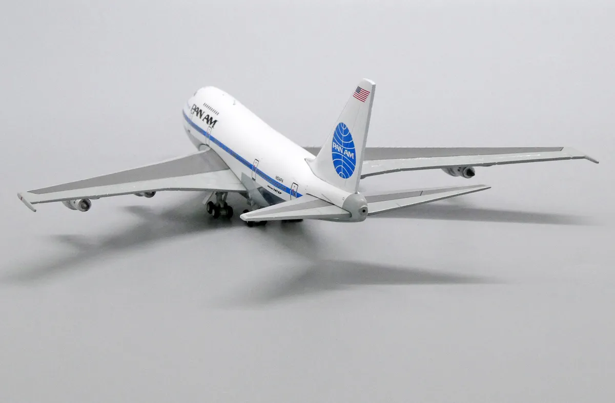 Details about   1:400 JC Wings PAN AM B747SP N534PA Free Tractor 