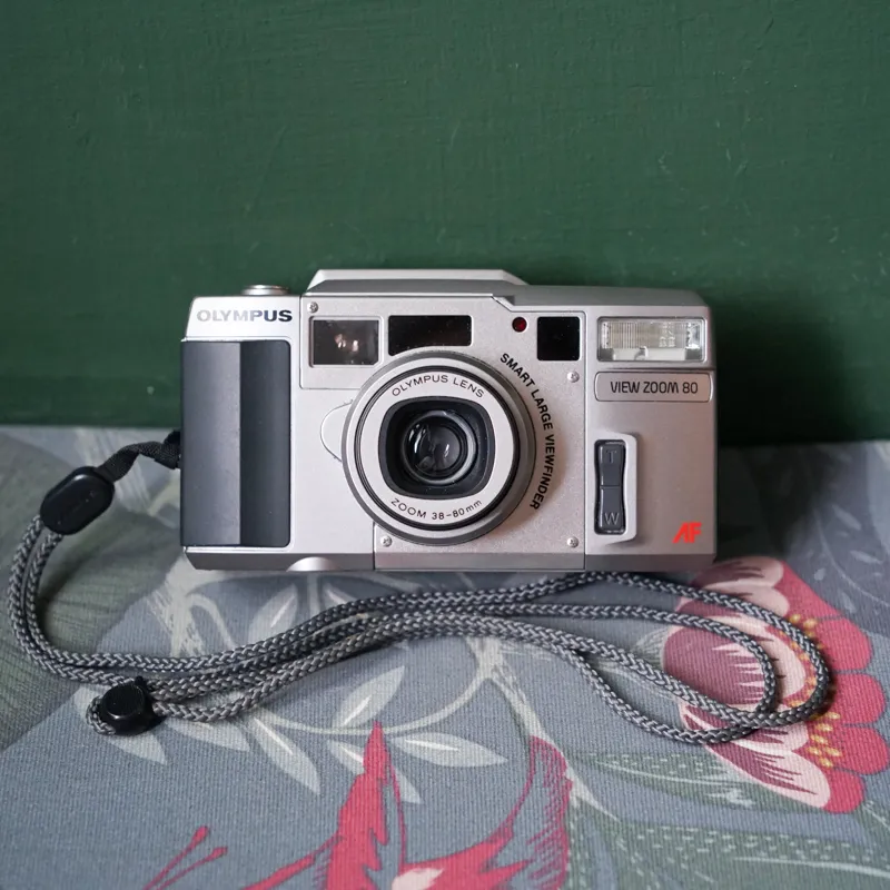 Camera Zoom 80 OZ Olympus 超美品！作動確認済み！ zoom 80 OZ 【新品？】OLYMPUS | Camera Moon Blue フィルムカメラ