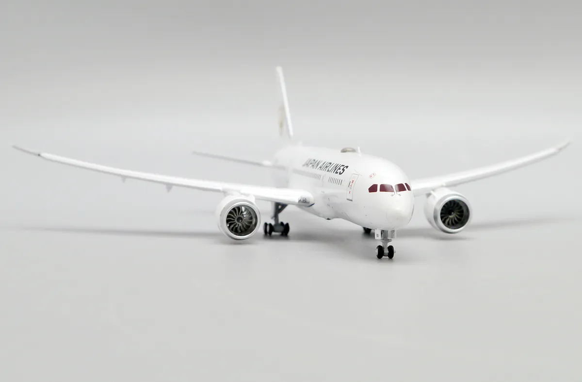 B787 聖火輸送機 JA837J 1/200航空機 - 航空機