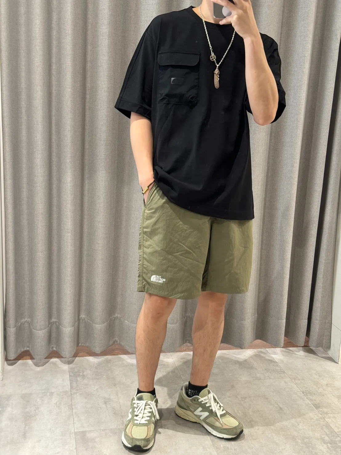 THE NORTH FACE M'S JOURNEY S/S R/TEE 寬鬆版型梭織口袋短袖