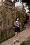 立體剪裁短版白襯衫