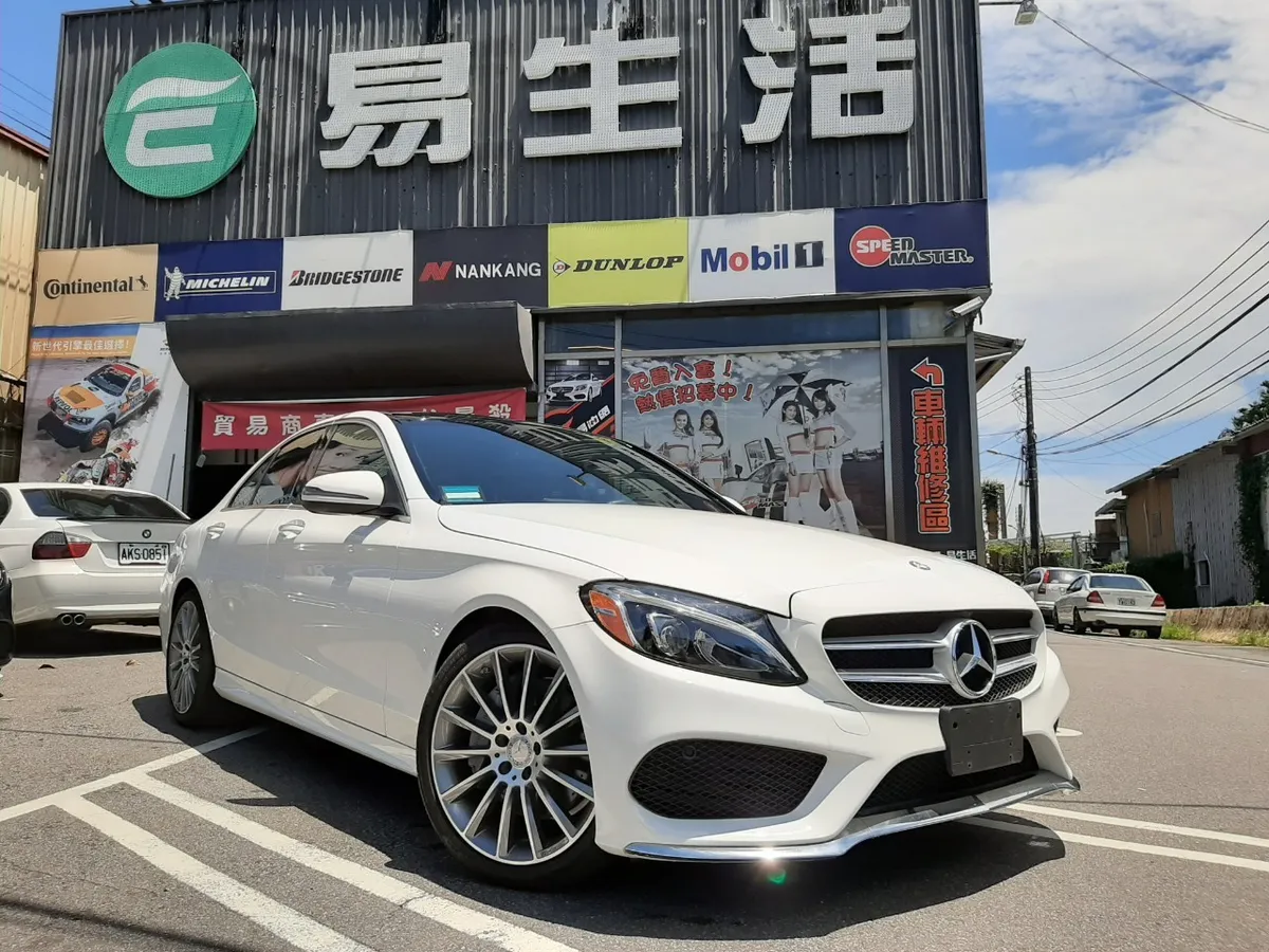 已售出 正17年出廠mercedes Benz C300 Amg 白色 外匯車