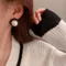 珍珠大鈕釦復古耳環