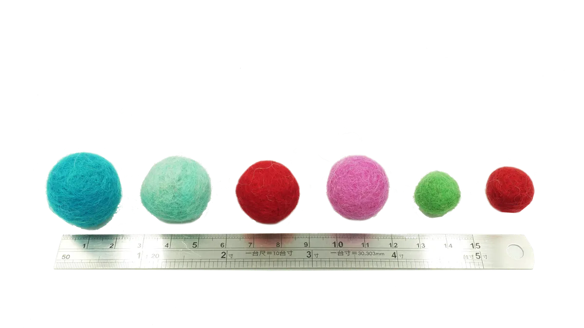 不選色羊毛氈彩球