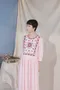 可愛版異域圖騰刺繡 粉色直紋洋裝