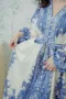佩斯里圖騰 法式包扣蓬袖洋裝＿附腰帶(2色:藍)