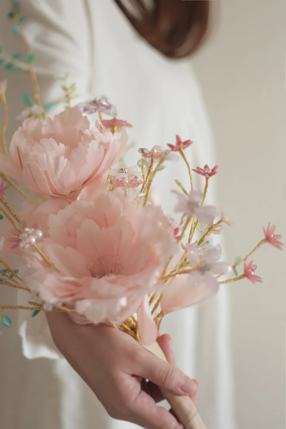 牡丹扇型珠寶捧花 手工花束 Peony Bouquet