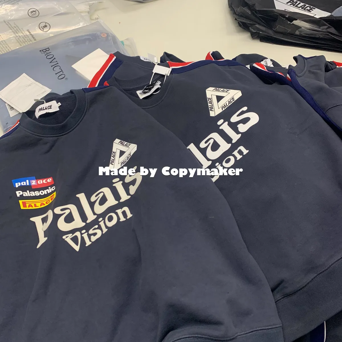 PALACE 22SS Flag Stripe Crew Navy 條紋幾何圖案長袖衛衣大學T