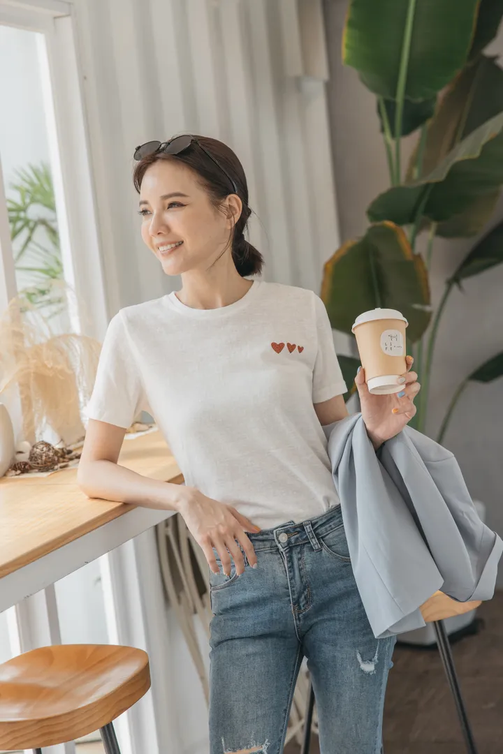 心心相印 (春夏純棉麻質感 愛心Tshirt) A3 v