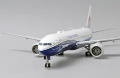 【模型開箱】China Airlines B777-300ER藍鯨彩繪 “發動機可開版”｜ALBATROS 1/200