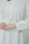 白色雕花簍空布蕾絲 翻領襯衫洋裝_(S~L)