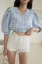 ✈俏皮桃樂絲-韓國標籤格紋澎袖短版上衣(有墊肩)