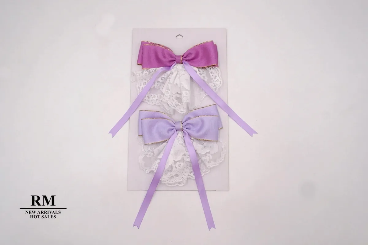 最近很喜歡藍色或紫色配灰色覺得很酷很好看畫了一對喜歡Labubu的酷酷CP 回憶起我的大學時光一直到出社會的兩三年, image size:1200x800