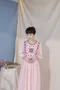 可愛版異域圖騰刺繡 粉色直紋洋裝
