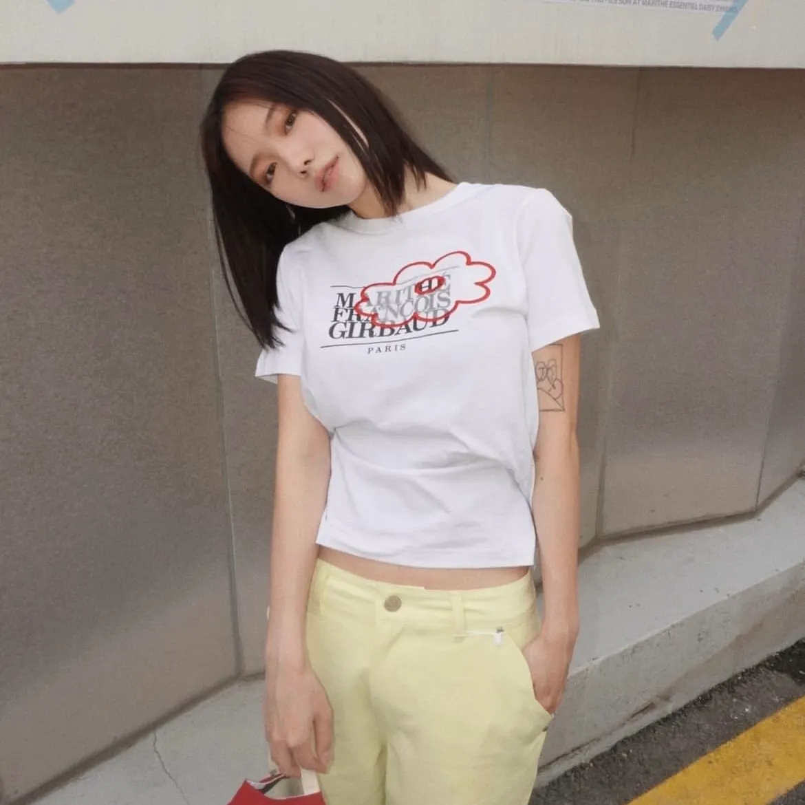 さらに100円引き◆MARITHE◆DAISY X MARITHE W FLOWER CROP TEE MARITHE FRANCOIS GIRBAUD] DAISY X MARITHE W FLOWER CROP TEE navy
