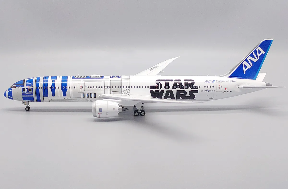 新品] ANA 787-9 STAR WARS R2-D2 1:400-