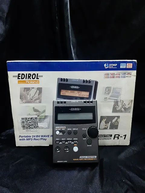 Roland EDIROL R-1