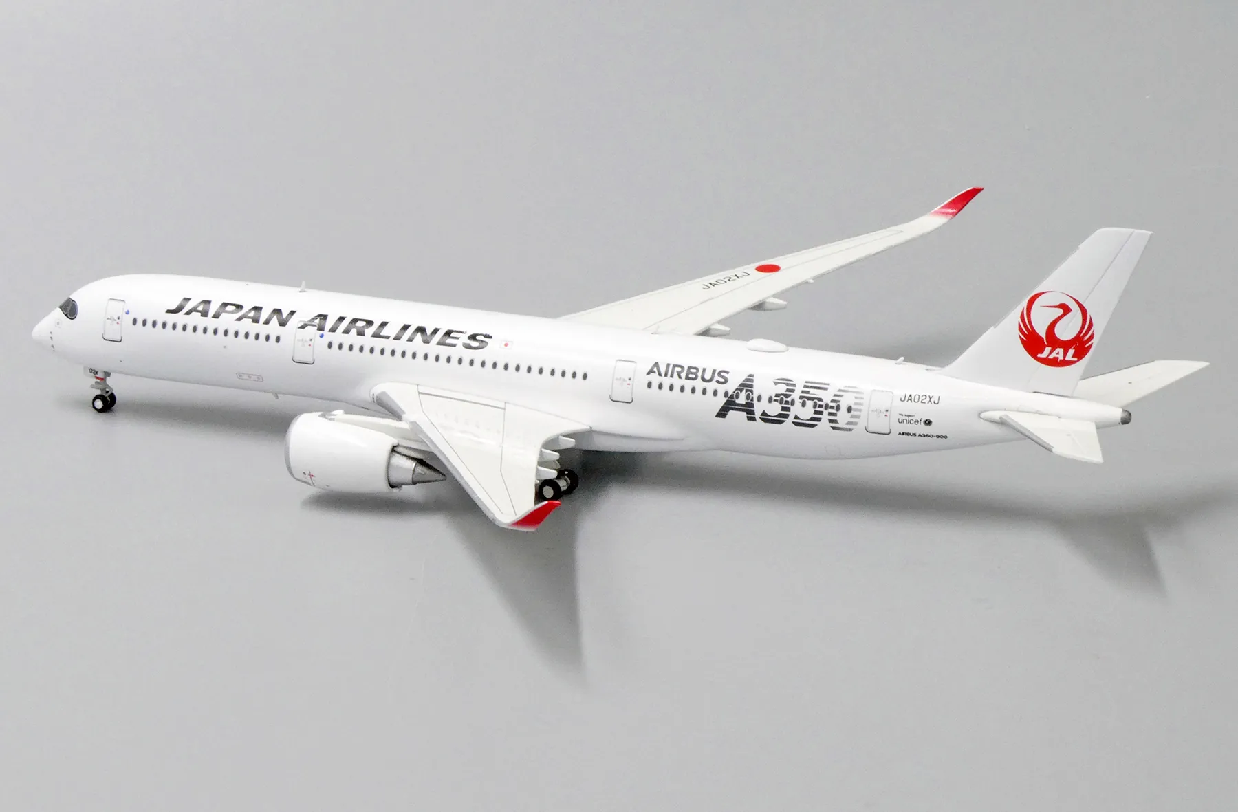 JC Wings 1/400 日本航空JAL A350-900 JA02XJ <銀色>