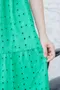 洞洞花朵布蕾絲 彈性皺摺V領洋裝＿(3色：綠/白/黑)