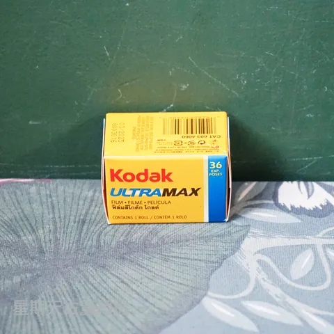 期限內Kodak UltraMax 400度底片135 彩色負片36張2025.03