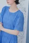 刺繡雕花 純色布蕾絲寬袖洋裝＿(2色:藍)