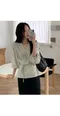 어리틀빗A little b－more wrap blouse (2color)：裹身式絲質襯衫