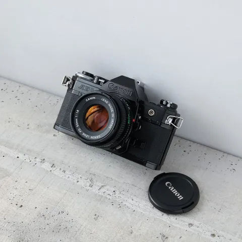 Canon AE-1 Body + FD 50mm f/1.8 MF SLR 黑機單眼底片相機