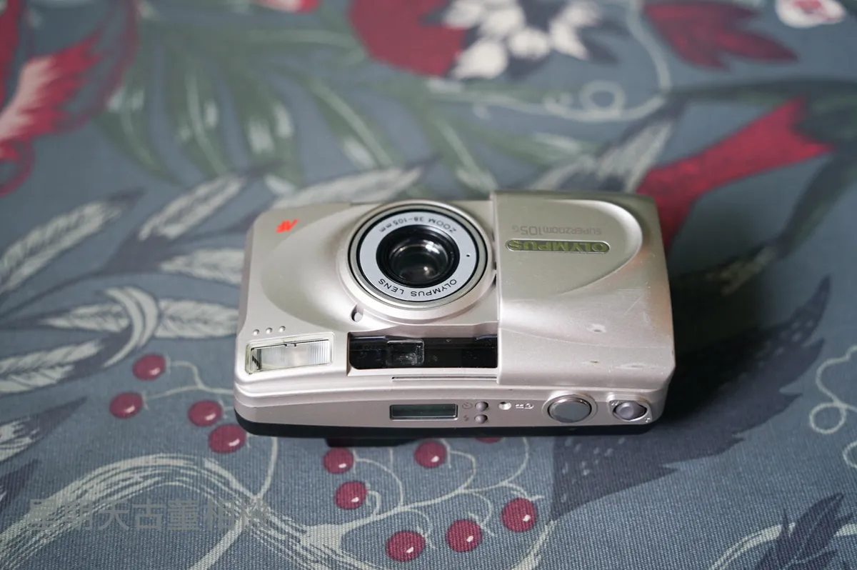 OLYMPUS SUPERZOOM 105G 底片傻瓜相機